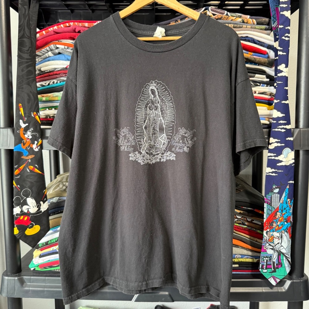 Y2K Black La Virgen De Guadalupe Reina De Mexico Graphic T-Shirt XL Light Marks